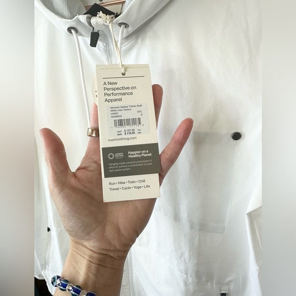 Vuori | Womens Outdoor Trainer Shell - Picture 8 of 12